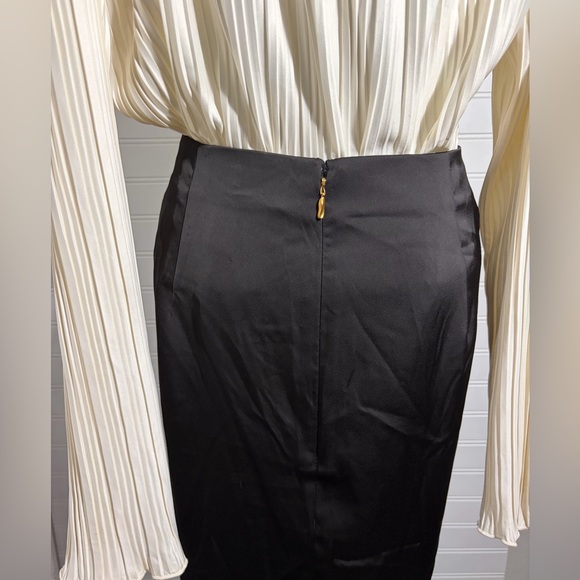 Donna Karan Black Midi Skirt - Picture 5 of 5
